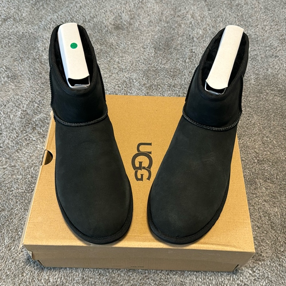 UGG SHOES W CLASSIC MINI 2 color black size 11
